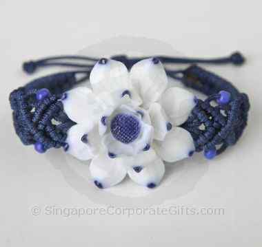 Lotus weaving ceramic bracelet